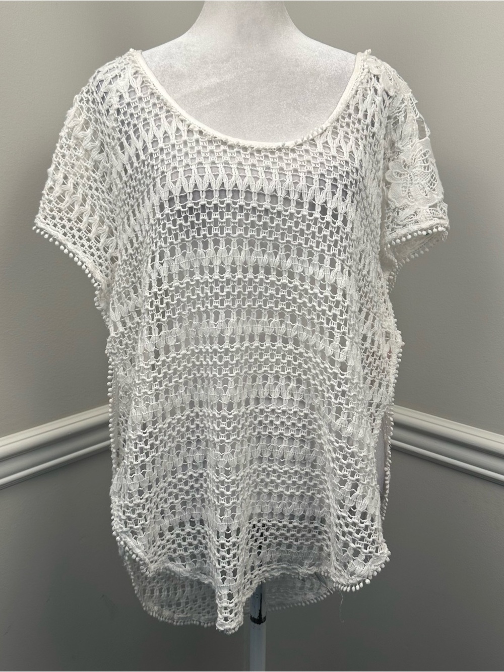 Victoria's Secret White Crochet Short Sleeve Swim Cover-Up S
